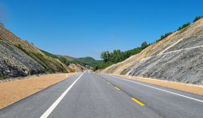 Route Ho Chi Minh: approbation de la politique d’investissement concernant deux tronçons ảnh 1 Route Ho Chi Minh: approbation de la politique d’investissement concernant deux tronçons ảnh 1