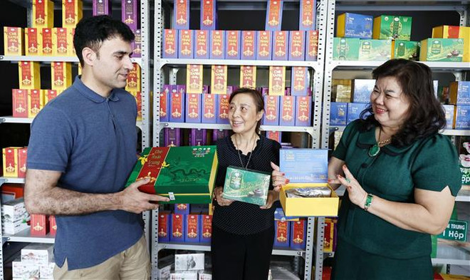 Phu Tho a son premier produit de thé inscrit sur la liste nationale des produits OCOP 5 étoiles ảnh 1 Phu Tho a son premier produit de thé inscrit sur la liste nationale des produits OCOP 5 étoiles ảnh 1