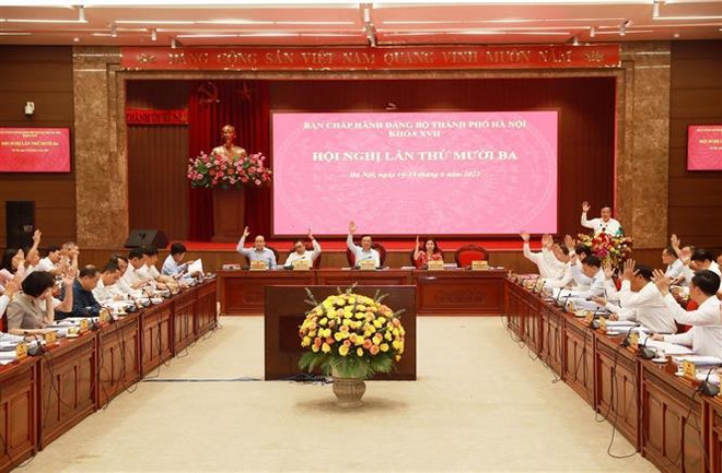 Ouverture de la 13e réunion du Comité municipal du Parti de Hanoï ảnh 1 Ouverture de la 13e réunion du Comité municipal du Parti de Hanoï ảnh 1