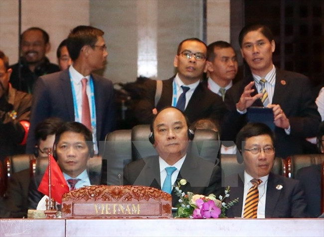 Le Premier ministre Nguyen Xuan Phuc aux Sommets de l'Asie de l'Est et ASEAN+1 ảnh 1