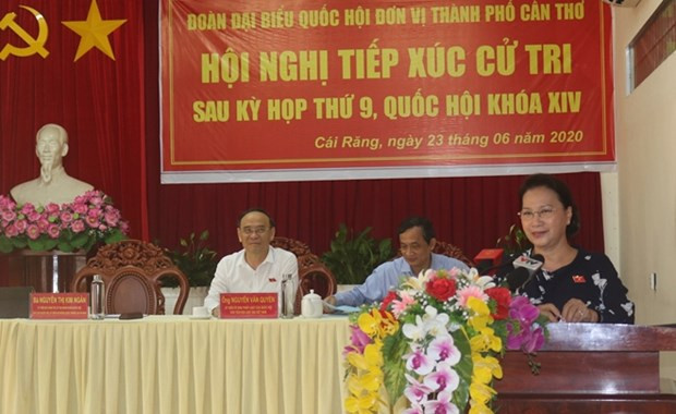 La présidente de l’AN Nguyên Thi Kim Ngân à l’écoute des électeurs de Cân Tho ảnh 1