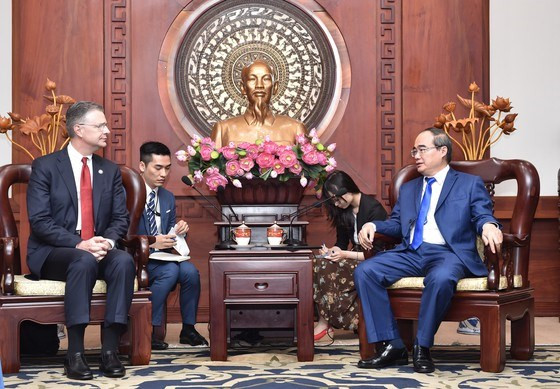 Le dirigeant de Ho Chi Minh-Ville reçoit l'ambassadeur des Etats-Unis au Vietnam ảnh 1 Le dirigeant de Ho Chi Minh-Ville reçoit l'ambassadeur des Etats-Unis au Vietnam ảnh 1