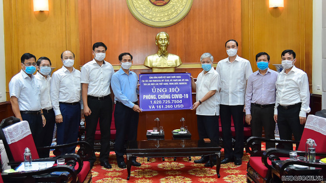 Le Parti et l’État s’intéressent toujours à la communauté vietnamienne à l’étranger ảnh 2 Le Parti et l’État s’intéressent toujours à la communauté vietnamienne à l’étranger ảnh 2