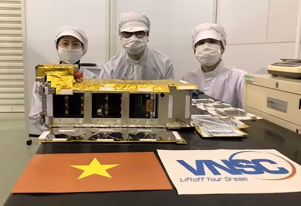 Le satellite vietnamien NanoDragon sera mis en orbite le 1er octobre ảnh 1