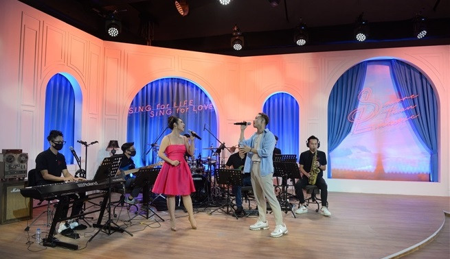COVID-19 : collecte de fonds lors d’une émission musicale en ligne ảnh 1 COVID-19 : collecte de fonds lors d’une émission musicale en ligne ảnh 1