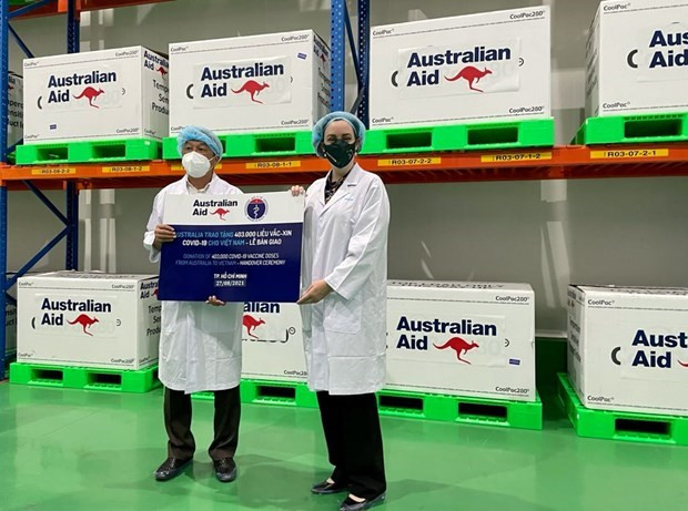 Le Vietnam reçoit 403.000 doses de vaccin anti-Covid-19 offertes par l’Australie ảnh 1 Le Vietnam reçoit 403.000 doses de vaccin anti-Covid-19 offertes par l’Australie ảnh 1