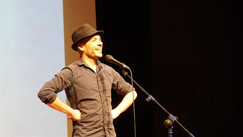 Les liens, premier concert du chanteur français Kwal à Hanoï ảnh 2