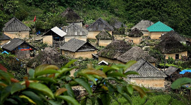 Les maisons-champignons des Hà Nhi noirs de Lào Cai ảnh 1 Les maisons-champignons des Hà Nhi noirs de Lào Cai ảnh 1