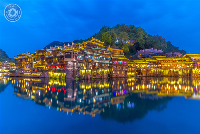 La photographie vietnamienne met en lumière la beauté du monde ảnh 2 La photographie vietnamienne met en lumière la beauté du monde ảnh 2