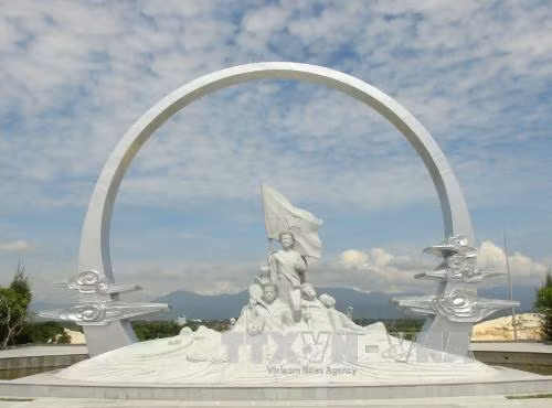 Khanh Hoa : hommage aux soldats tombés à Gac Ma ảnh 1