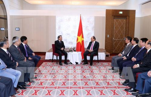 Le Premier ministre fait grand cas de la solidarité entre les Vietnamiens en Europe ảnh 1 Le Premier ministre fait grand cas de la solidarité entre les Vietnamiens en Europe ảnh 1