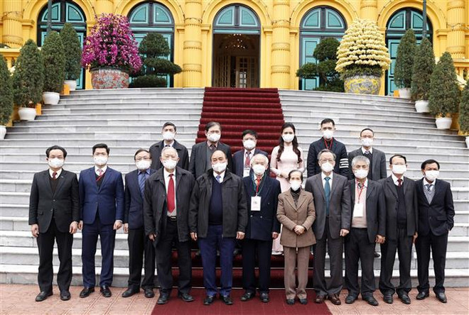 Le président Nguyen Xuan Phuc salue les contributions de la Vietnam Economic Association ảnh 2 Le président Nguyen Xuan Phuc salue les contributions de la Vietnam Economic Association ảnh 2