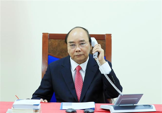 Vietnam-Singapour : les Premiers ministres s'entretiennent par téléphone ảnh 1 Vietnam-Singapour : les Premiers ministres s'entretiennent par téléphone ảnh 1
