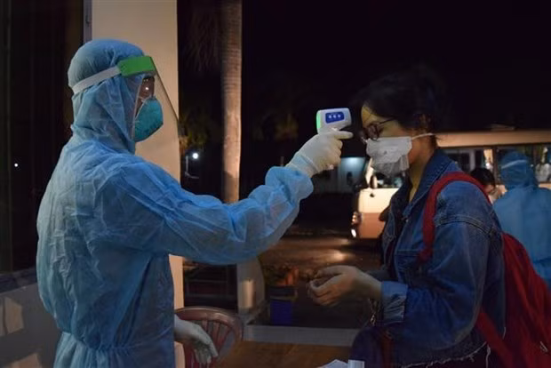 COVID-19 : le Vietnam compte 278 patients guéris ảnh 1