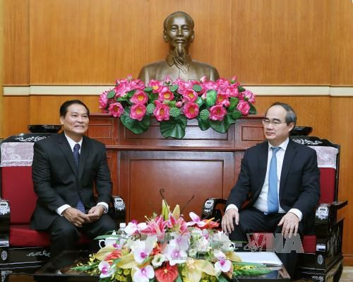 Vietnam-Laos : le FPV et le FLCN renforcent leur coopération ảnh 1 Vietnam-Laos : le FPV et le FLCN renforcent leur coopération ảnh 1