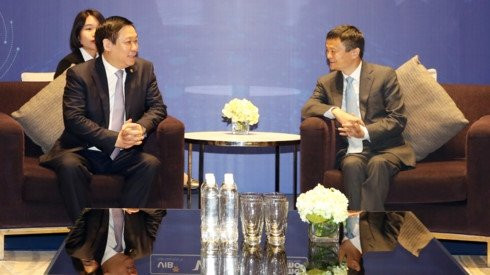 Alibaba s’engage à aider le Vietnam à développer le commerce électronique ảnh 1