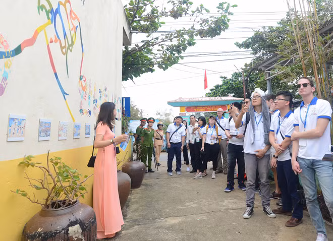 APEC 2017: Les jeunes délégués à la découverte de Quang Nam ảnh 1