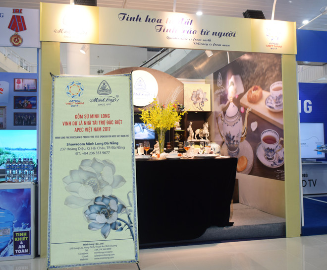 APEC 2017 : L’exposition «Vietnam, partenaire d’affaires fiable et potentiel » à Dà Nang ảnh 1 APEC 2017 : L’exposition «Vietnam, partenaire d’affaires fiable et potentiel » à Dà Nang ảnh 1