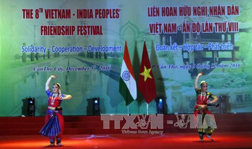 Le 8e Festival d'amitié populaire Vietnam-Inde à Can Tho ảnh 1 Le 8e Festival d'amitié populaire Vietnam-Inde à Can Tho ảnh 1