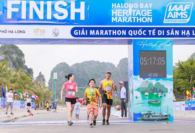 Près de 1.200 coureurs étrangers s’inscrivent au HalongBay International Heritage Marathon 2022 ảnh 1 Près de 1.200 coureurs étrangers s’inscrivent au HalongBay International Heritage Marathon 2022 ảnh 1