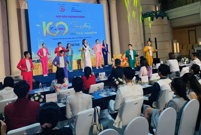 Hô Chi Minh-Ville lance le programme de vote pour les 100 incontournables de 2022 ảnh 1