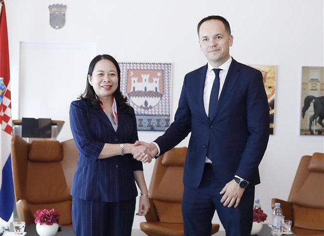 La vice-présidente Vo Thi Anh Xuan entame sa visite officielle en Croatie ảnh 1 La vice-présidente Vo Thi Anh Xuan entame sa visite officielle en Croatie ảnh 1