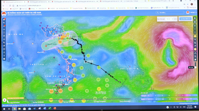Intempéries: le 7e typhon s'affaiblit en une dépression tropicale; Kompasu se dirige vers le Vietnam ảnh 1 Intempéries: le 7e typhon s'affaiblit en une dépression tropicale; Kompasu se dirige vers le Vietnam ảnh 1