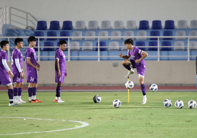 Mondial 2022: l'équipe vietnamienne se prépare pour son match contre Oman ảnh 1
