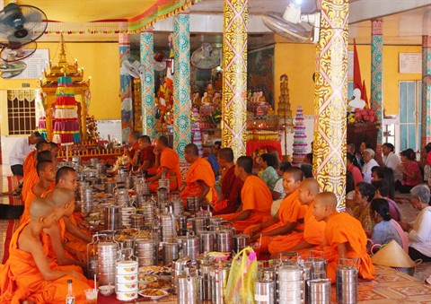Rencontres à l’occasion de la fête Chol Chnam Thmay ảnh 1 Rencontres à l’occasion de la fête Chol Chnam Thmay ảnh 1