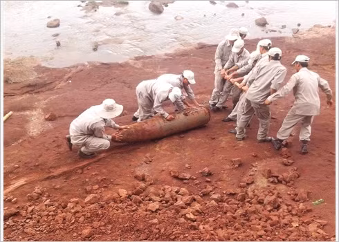 Le Vietnam poursuit ses efforts de déminage ảnh 1