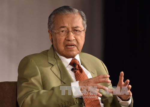 La presse malaisienne couvre la visite du Premier ministre Mahathir Mohamad au Vietnam ảnh 1 La presse malaisienne couvre la visite du Premier ministre Mahathir Mohamad au Vietnam ảnh 1