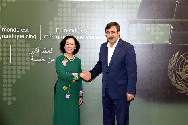 Une délégation du Parti communiste du Vietnam en visite de travail en Turquie ảnh 1 Une délégation du Parti communiste du Vietnam en visite de travail en Turquie ảnh 1