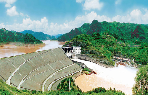 La centrale hydroélectrique de Hoà Binh, symbole de l’amitié Vietnam-Russie ảnh 2 La centrale hydroélectrique de Hoà Binh, symbole de l’amitié Vietnam-Russie ảnh 2