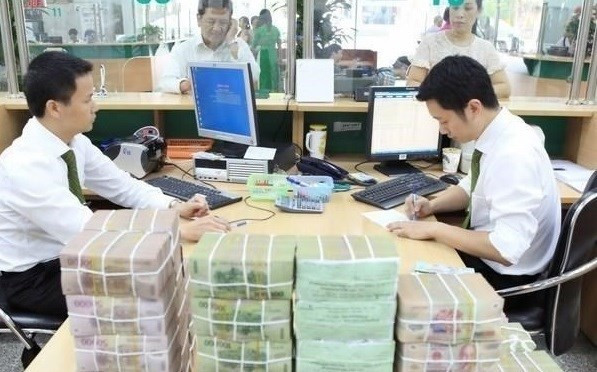 Les recettes budgétaires ont atteint 32,6% des estimations au 1er trimestre ảnh 1