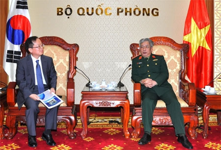 Vietnam-R. de Corée : renforcement de la coopération dans le déminage ảnh 1 Vietnam-R. de Corée : renforcement de la coopération dans le déminage ảnh 1