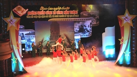 Célébration de la Fête nationale dans l’ensemble du pays ảnh 1 Célébration de la Fête nationale dans l’ensemble du pays ảnh 1