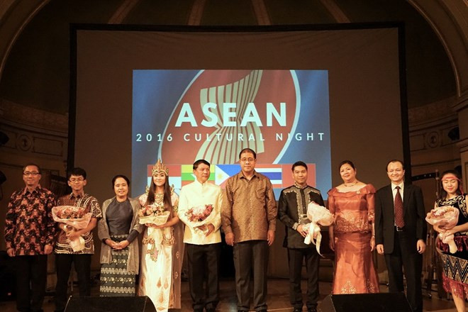 L'anniversaire de l'ASEAN célébré au Royaume-Uni et en Norvège ảnh 2 L'anniversaire de l'ASEAN célébré au Royaume-Uni et en Norvège ảnh 2