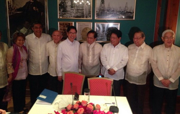 Le gouvernement philippin et le NDF renouent leurs pourparlers de paix ảnh 1 Le gouvernement philippin et le NDF renouent leurs pourparlers de paix ảnh 1