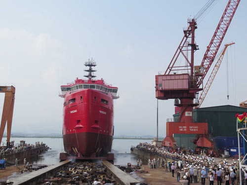 Mise à flot d’un ravitailleur de plate-forme de 3.850 tonnes ảnh 1 Mise à flot d’un ravitailleur de plate-forme de 3.850 tonnes ảnh 1