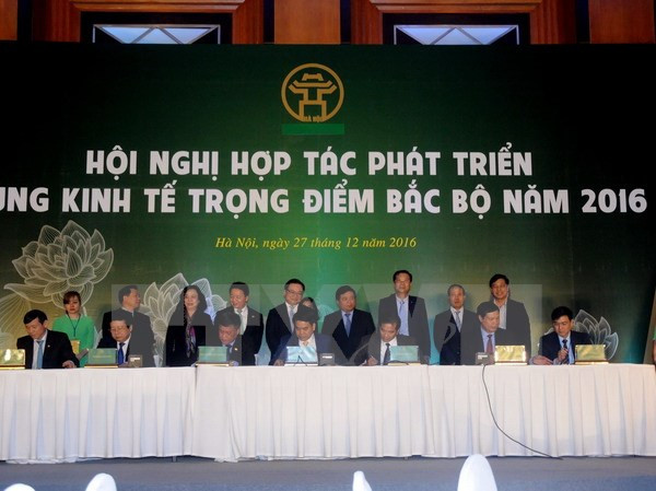 Hanoi et 14 villes et provinces coopèrent pour se développer ảnh 1 Hanoi et 14 villes et provinces coopèrent pour se développer ảnh 1