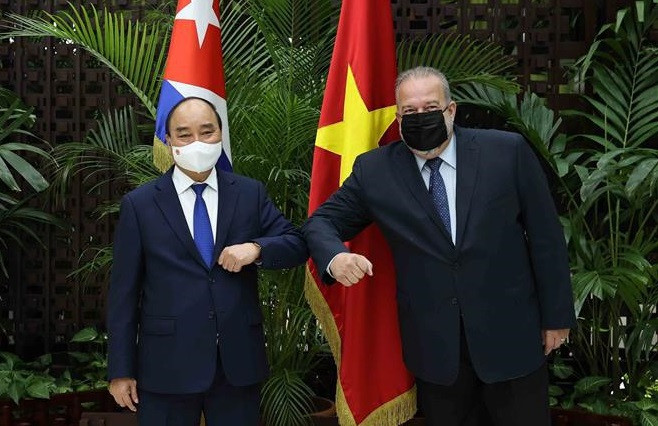 Entrevue entre le président vietnamien et le Premier ministre cubain ảnh 1 Entrevue entre le président vietnamien et le Premier ministre cubain ảnh 1