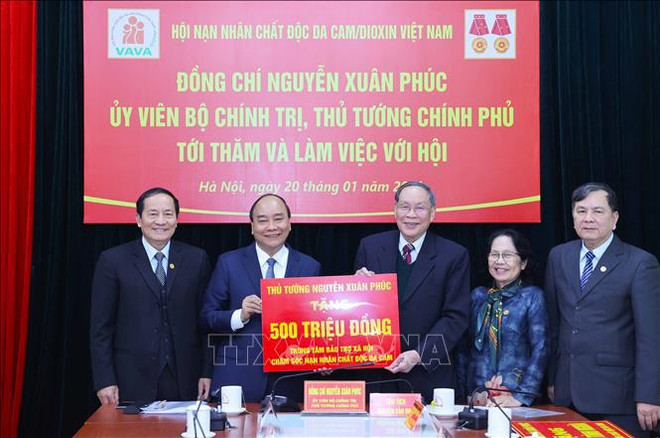Nguyên Xuân Phuc veut multiplier les actions en faveur des victimes de l’agent orange ảnh 2 Nguyên Xuân Phuc veut multiplier les actions en faveur des victimes de l’agent orange ảnh 2