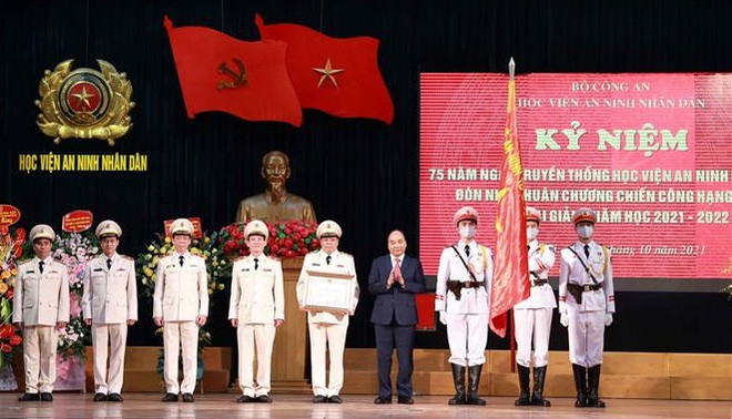 L'Académie de la sécurité populaire se voit décerner l'Ordre du mérite militaire de 1ère classe ảnh 1 L'Académie de la sécurité populaire se voit décerner l'Ordre du mérite militaire de 1ère classe ảnh 1