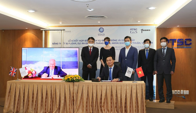 Signature d'un contrat d'installation de bouées flottantes pour l'éolien offshore à Binh Thuan ảnh 1 Signature d'un contrat d'installation de bouées flottantes pour l'éolien offshore à Binh Thuan ảnh 1