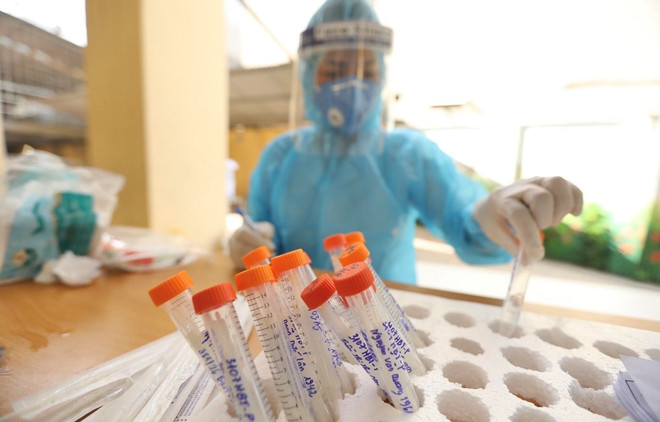 COVID-19 : 4.564 nouveaux cas confirmés samedi soir ảnh 1 COVID-19 : 4.564 nouveaux cas confirmés samedi soir ảnh 1