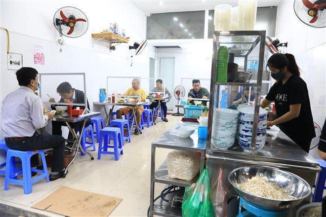 Hanoï : réouverture des hôtels et restaurants à partir du 14 octobre ảnh 2 Hanoï : réouverture des hôtels et restaurants à partir du 14 octobre ảnh 2