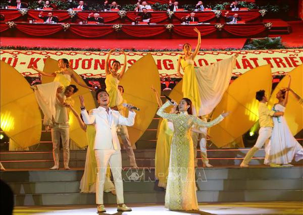 Ho Chi Minh-Ville: programme artistique célébrant le 13e Congrès national du Parti ảnh 1 Ho Chi Minh-Ville: programme artistique célébrant le 13e Congrès national du Parti ảnh 1