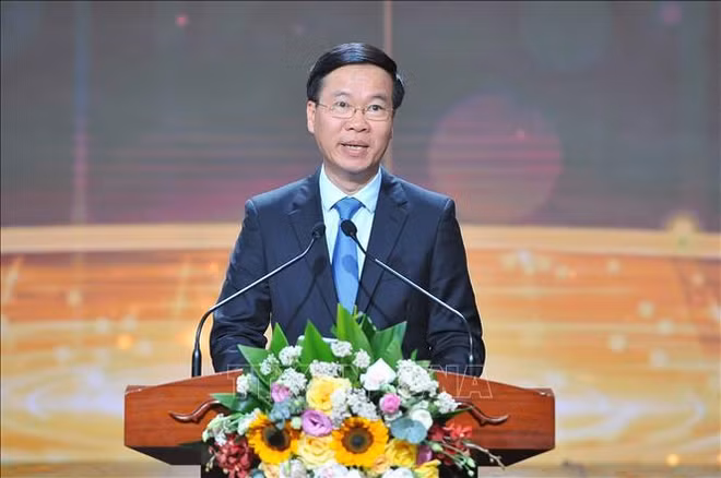 Dix jeunes personnalités exemplaires du Vietnam de 2020 à l’honneur ảnh 2