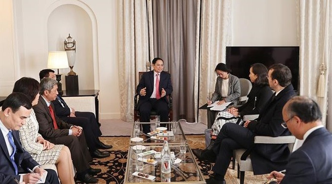 Le PM Pham Minh Chinh reçoit la directrice générale de la Facilité COVAX ảnh 1 Le PM Pham Minh Chinh reçoit la directrice générale de la Facilité COVAX ảnh 1
