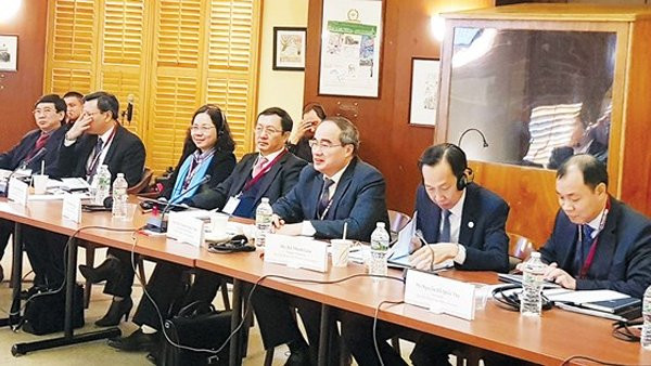 HCM-Ville poursuit sa coopération avec le MIT et l'université Harvard ảnh 1 HCM-Ville poursuit sa coopération avec le MIT et l'université Harvard ảnh 1